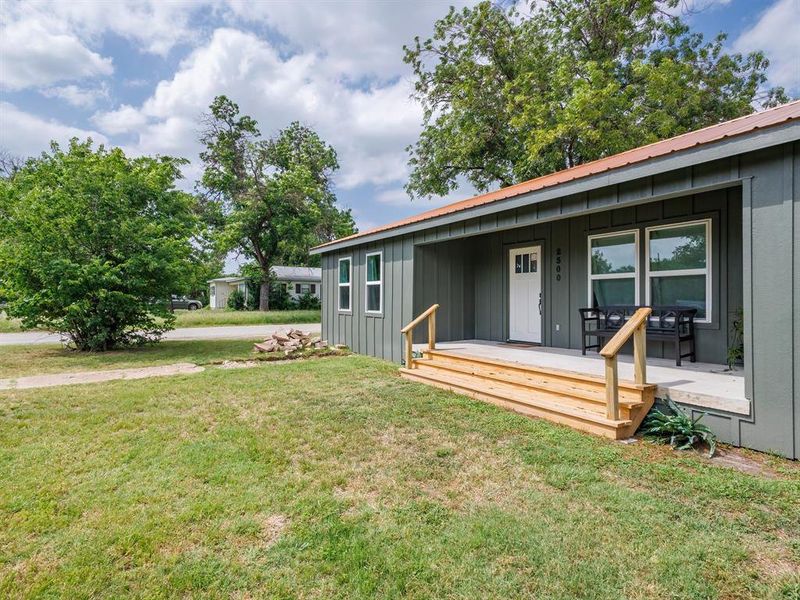 Exterior details and patio area of a home in , Brownwood (Image 20).