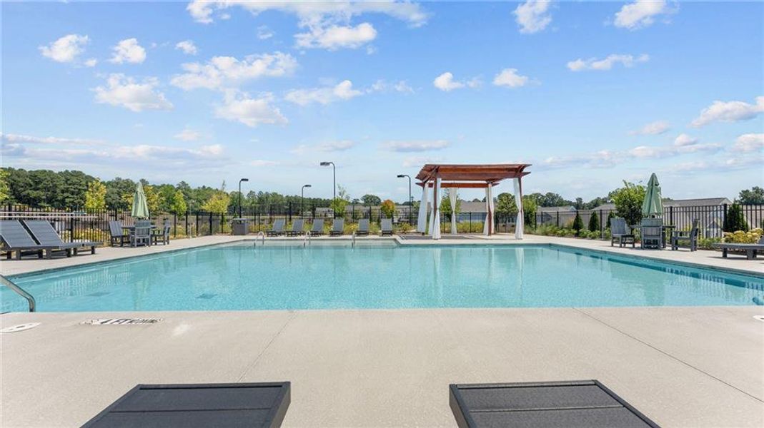 Community amenities in The Courtyards at Bailey Farms, Dacula (Image 32).