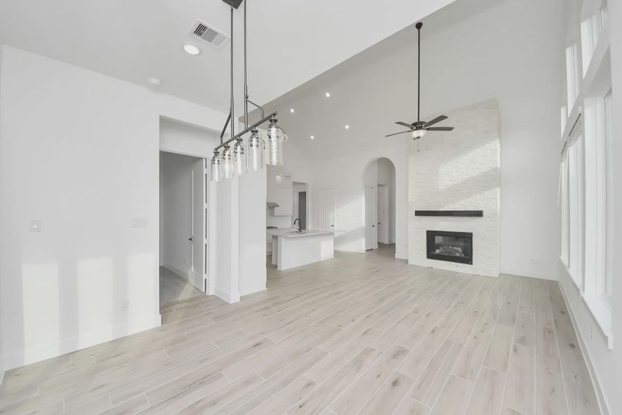 Representative unfurnished interior of a home built from the Bonneville by Chesmar Homes in Meridiana 50's and 60's, Manvel (Image 32).