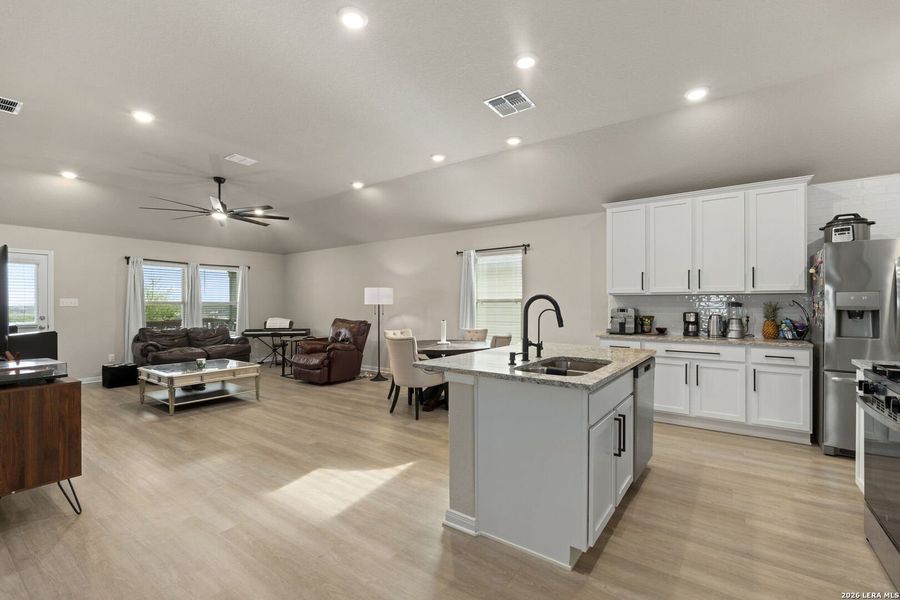 Furnished interior view inside a new home in Hunters Ranch, San Antonio (Image 14). Furnished interior view inside a new home in Hunters Ranch, San Antonio (Image 14).