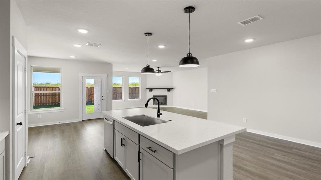 12. 1319 Ackerman - Kitchen (4) 12. 1319 Ackerman - Kitchen (4)