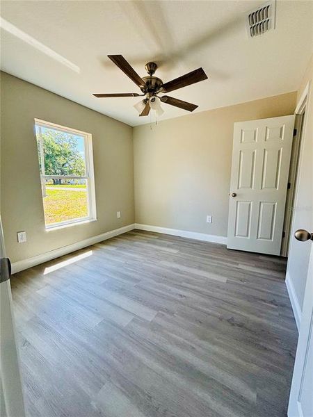 Spacious, unfurnished interior of a new home in , Fort Meade (Image 14).