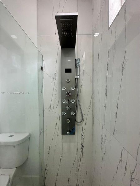 Close-up of interior finishes inside a home in , Lehigh Acres (Image 9). Close-up of interior finishes inside a home in , Lehigh Acres (Image 9).