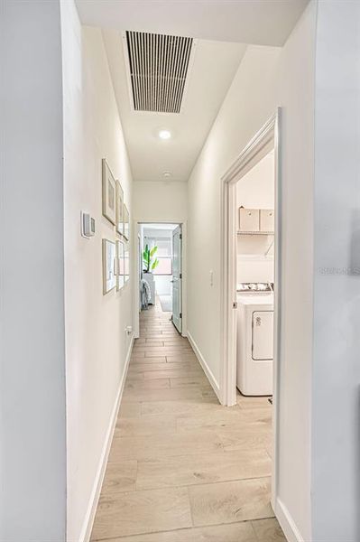 Spacious, unfurnished interior of a new home in , Fort Myers (Image 22).