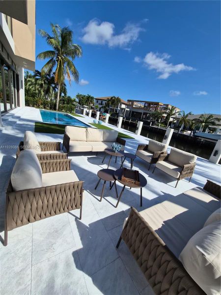 Community amenities in , Lighthouse Point (Image 56).