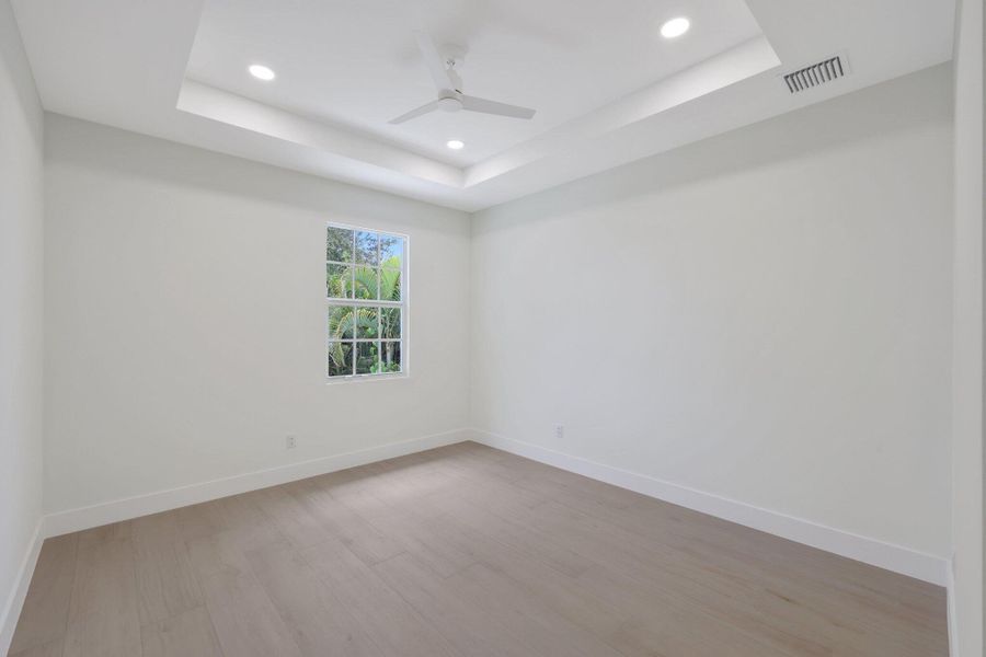 Spacious, unfurnished interior of a new home in , Jupiter (Image 21).