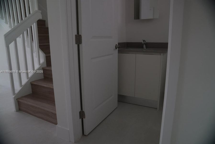 Image 9 of a home in .