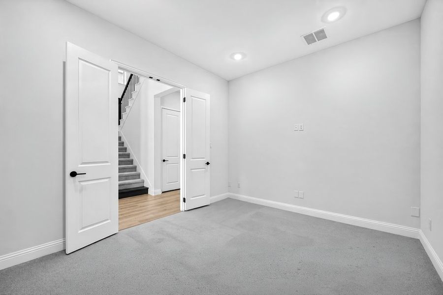 Spacious, unfurnished interior of a new home in South Oak, Lakewood Village (Image 25). Spacious, unfurnished interior of a new home in South Oak, Lakewood Village (Image 25).