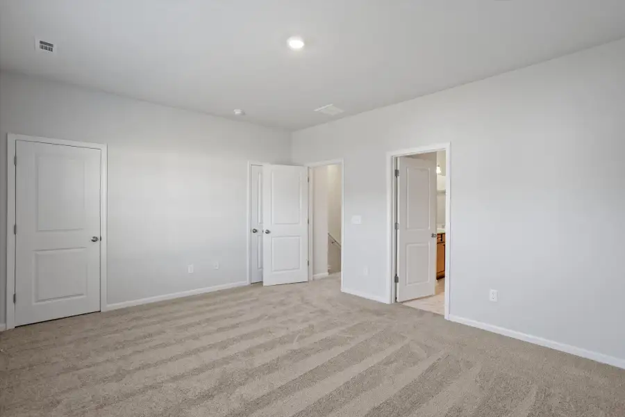 Spacious, unfurnished interior of a new home in West Main Townhomes, Sanford (Image 17).