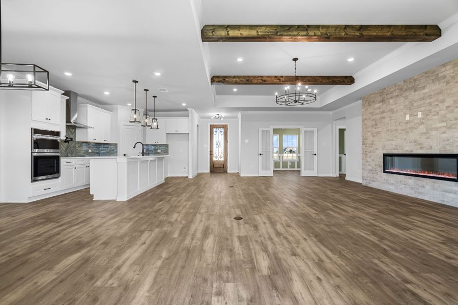 Representative unfurnished interior of a home built from the The Magnolia II by RED GABLE HOMES in Green Prairie Estates, Northlake (Image 26).
