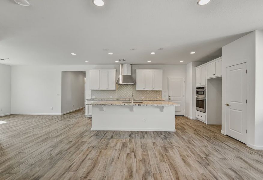 Wickenburg Ranch Dream HS 1570 Kitchen Great Room - 10 of 16