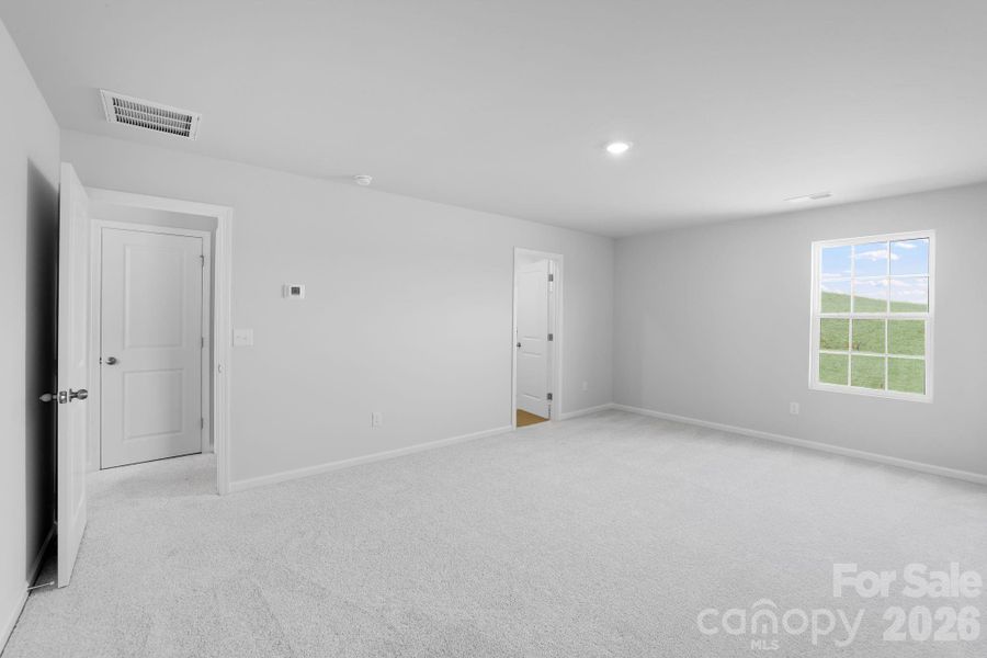 Spacious, unfurnished interior of a new home in Cleveland Hill, Shelby (Image 21).