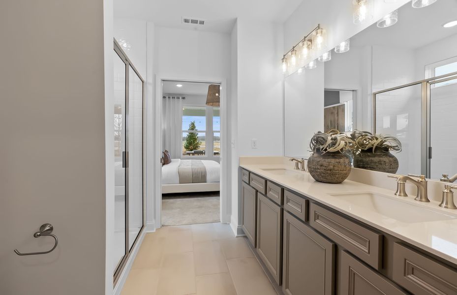 Compass Owner's Bath Murfreesboro New Home 55+ Community Compass Owner's Bath Murfreesboro New Home 55+ Community