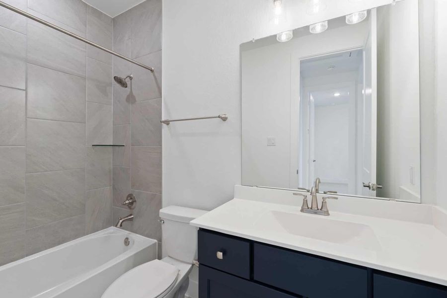 Furnished interior view inside a new home in Jordan Ranch, Fulshear (Image 6). Furnished interior view inside a new home in Jordan Ranch, Fulshear (Image 6).