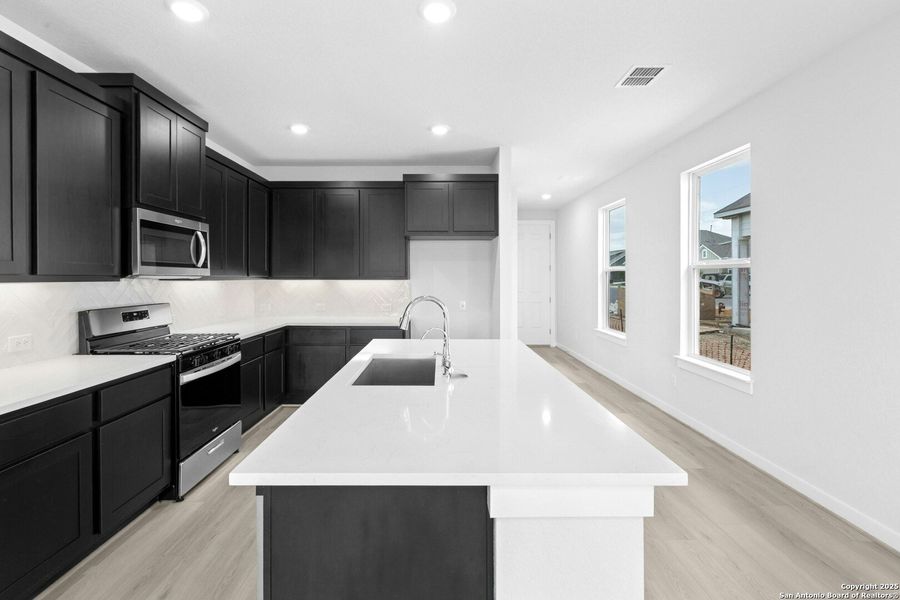Furnished interior view inside a new home in Willowbrook, New Braunfels (Image 9).