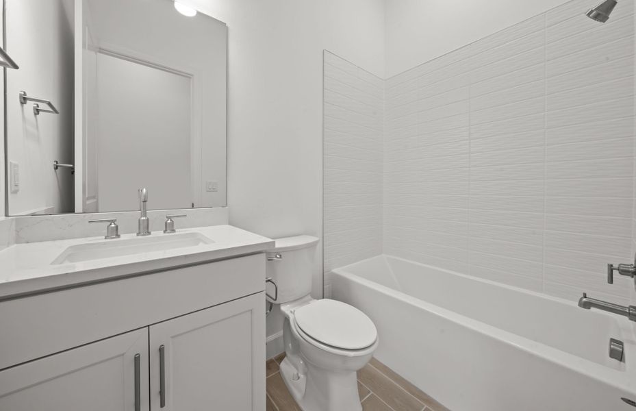 Furnished interior view inside a new home in Terreno, Naples (Image 13).
