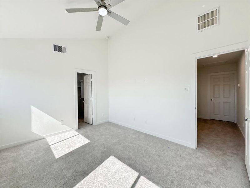 Spacious, unfurnished interior of a new home in , Conroe (Image 41). Spacious, unfurnished interior of a new home in , Conroe (Image 41).