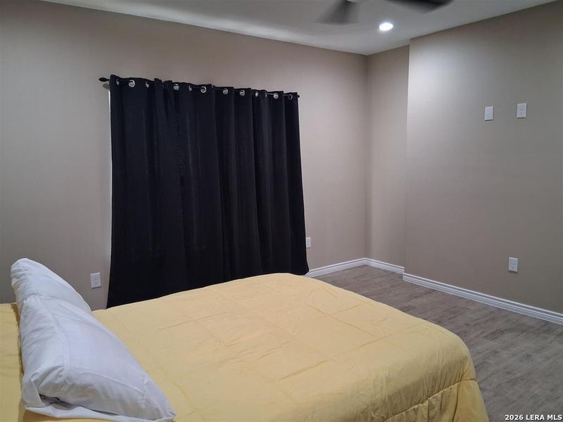 Furnished interior view inside a new home in , Del Rio (Image 16).