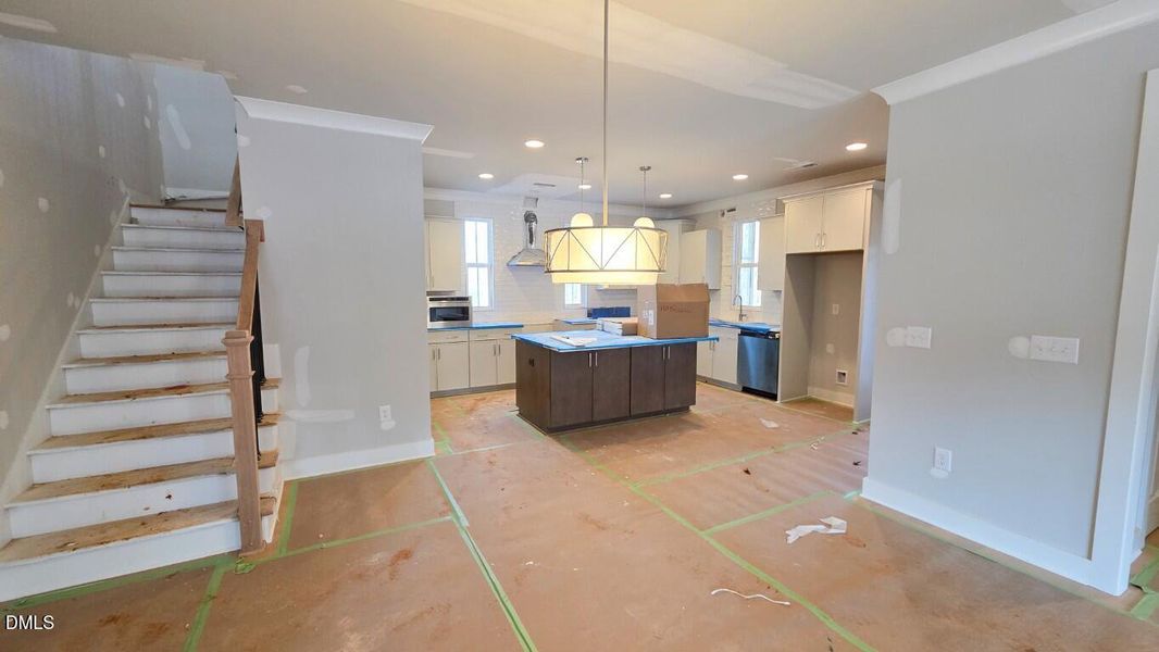 212 Rawhide (8) (Medium)