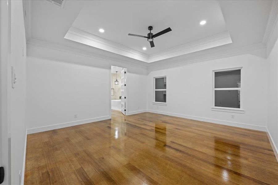 Welcome to your private sanctuary in this great space! Welcome to your private sanctuary in this great space!