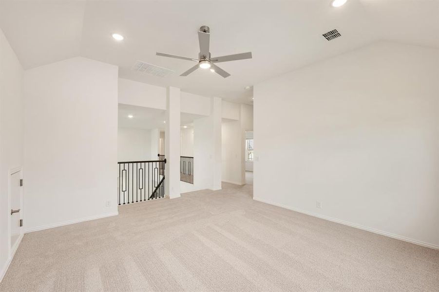 Spacious, unfurnished interior of a new home in Union Park Classic 60, Little Elm (Image 18). Spacious, unfurnished interior of a new home in Union Park Classic 60, Little Elm (Image 18).