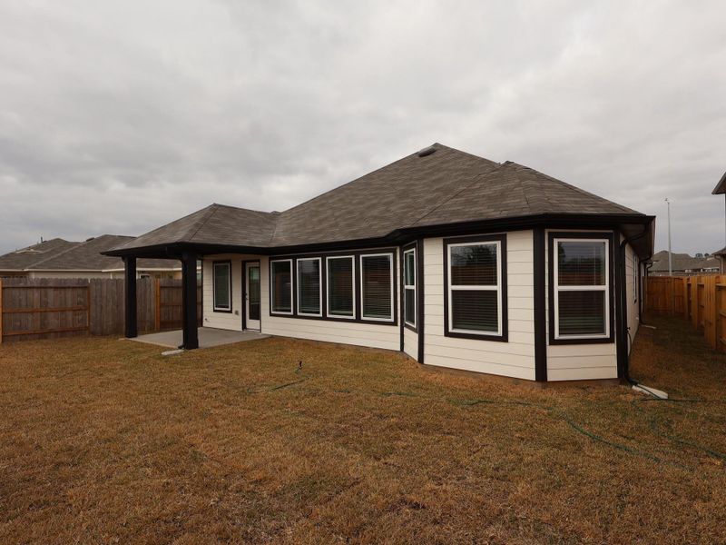 Exterior details and patio area of a home in Summerview, Fulshear (Image 3).