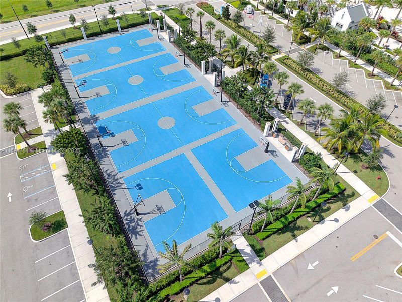 Community amenities in , Westlake (Image 42).