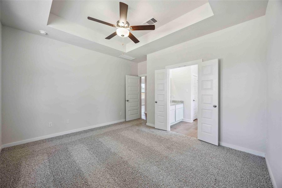 Image 12 of a home in Meadow Park.