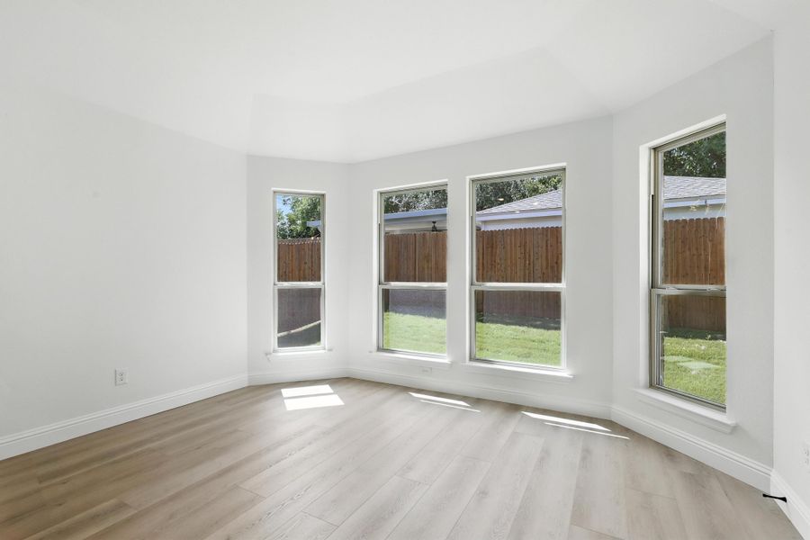 Representative unfurnished interior of a home built from the Iverson I by Cheldan Homes in Pitcock Addition, Graham (Image 68).