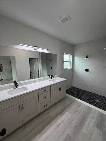 Furnished interior view inside a new home in , Sebring (Image 7).