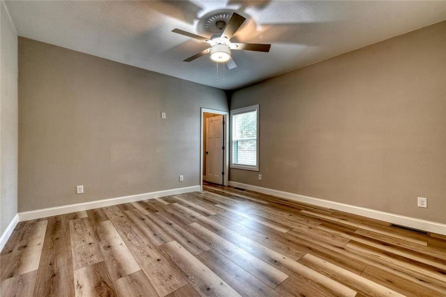 Spacious, unfurnished interior of a new home in , Blairsville (Image 20).