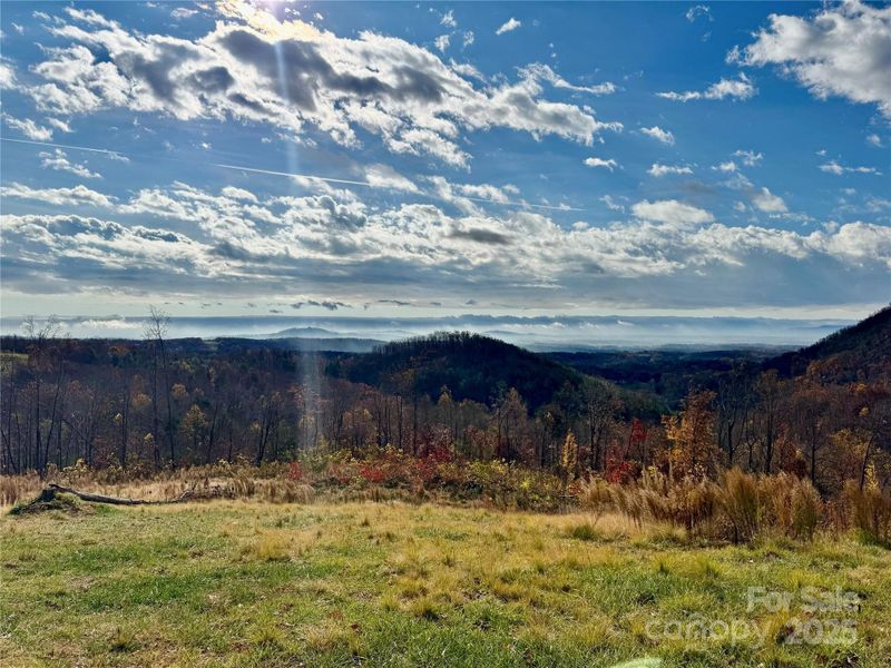 Image 33 of a home in .