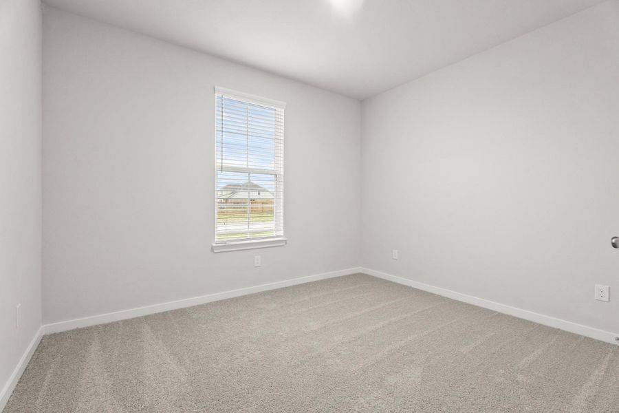 Spacious, unfurnished interior of a new home in Trails at Woodhaven, La Marque (Image 18).
