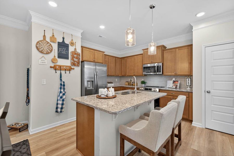 *This is a marketing photo. Colors/options may be different.* *This is a marketing photo. Colors/options may be different.*