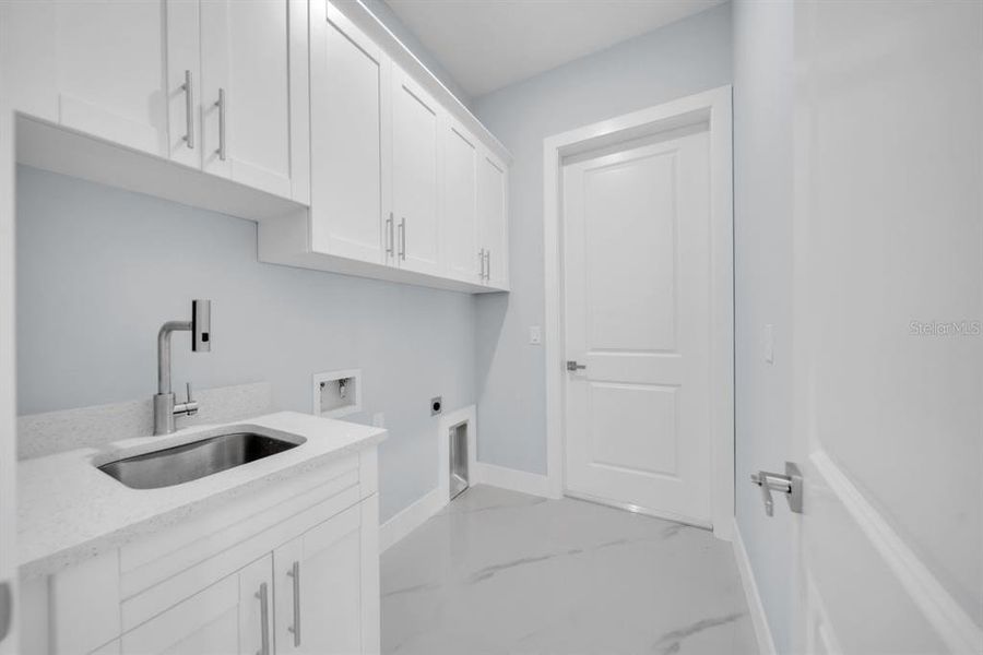 Furnished interior view inside a new home in , Lehigh Acres (Image 7). Furnished interior view inside a new home in , Lehigh Acres (Image 7).