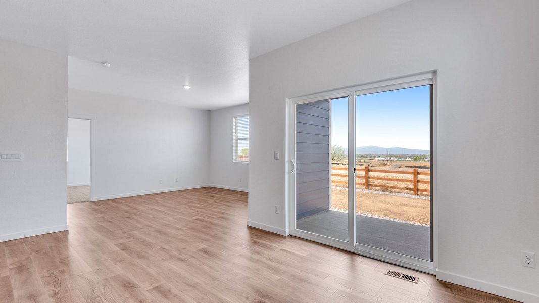 Spacious, unfurnished interior of a new home in Fossil Creek Ranch, Windsor (Image 15). Spacious, unfurnished interior of a new home in Fossil Creek Ranch, Windsor (Image 15).