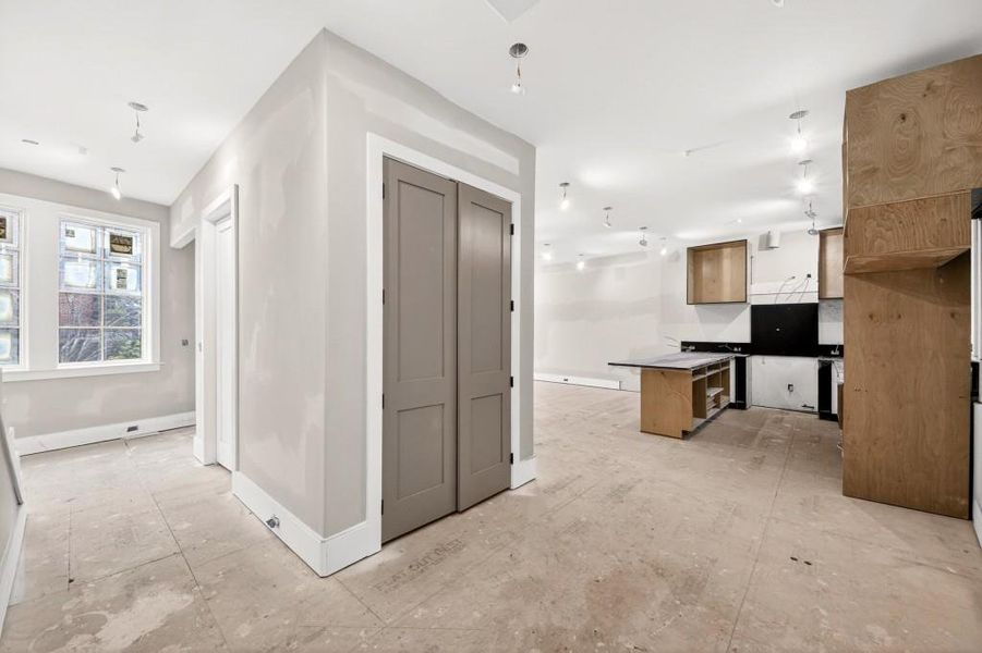 Image 41 of a home in .