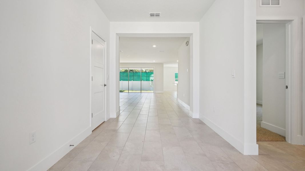 Representative unfurnished interior of a home built from the Hawthorne by D.R. Horton in Buchanan Trails, Newberry (Image 17).