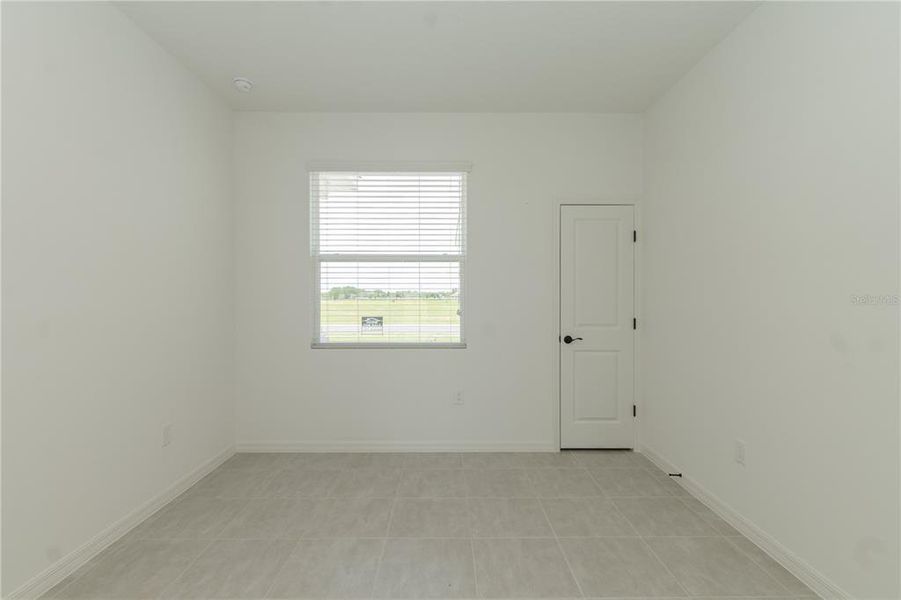 Spacious, unfurnished interior of a new home in , Bartow (Image 22).