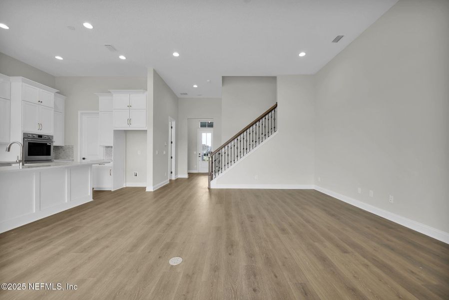 Spacious, unfurnished interior of a new home in Reflections at Nocatee, Ponte Vedra (Image 40).