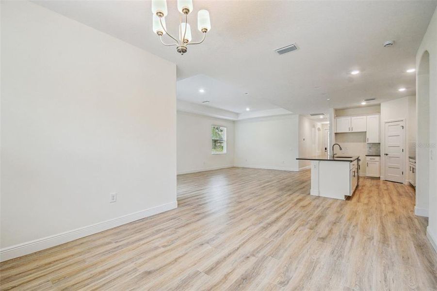 Spacious, unfurnished interior of a new home in Hidden Ridge, New Port Richey (Image 20).