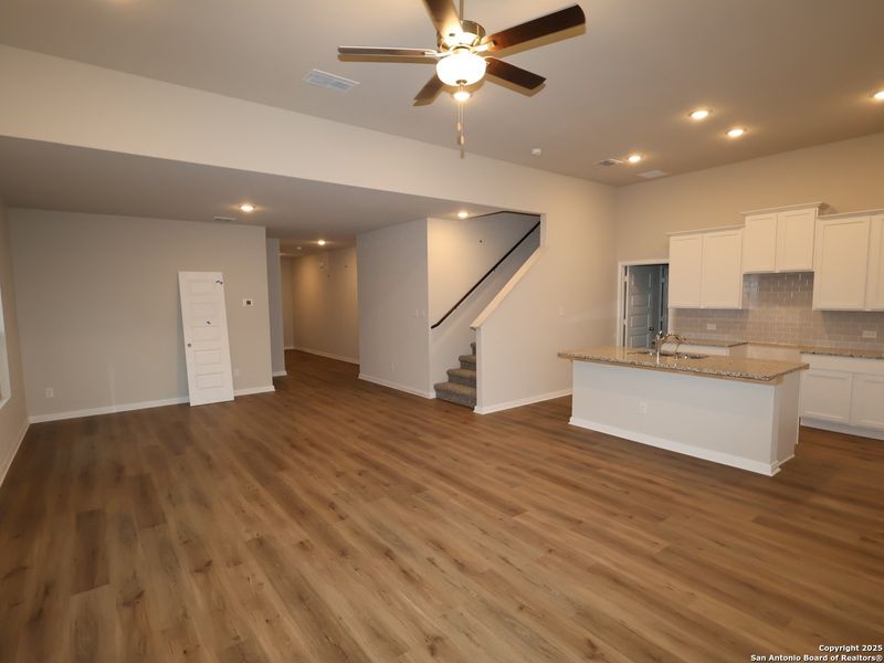 Spacious, unfurnished interior of a new home in Paloma Park, Converse (Image 28). Spacious, unfurnished interior of a new home in Paloma Park, Converse (Image 28).