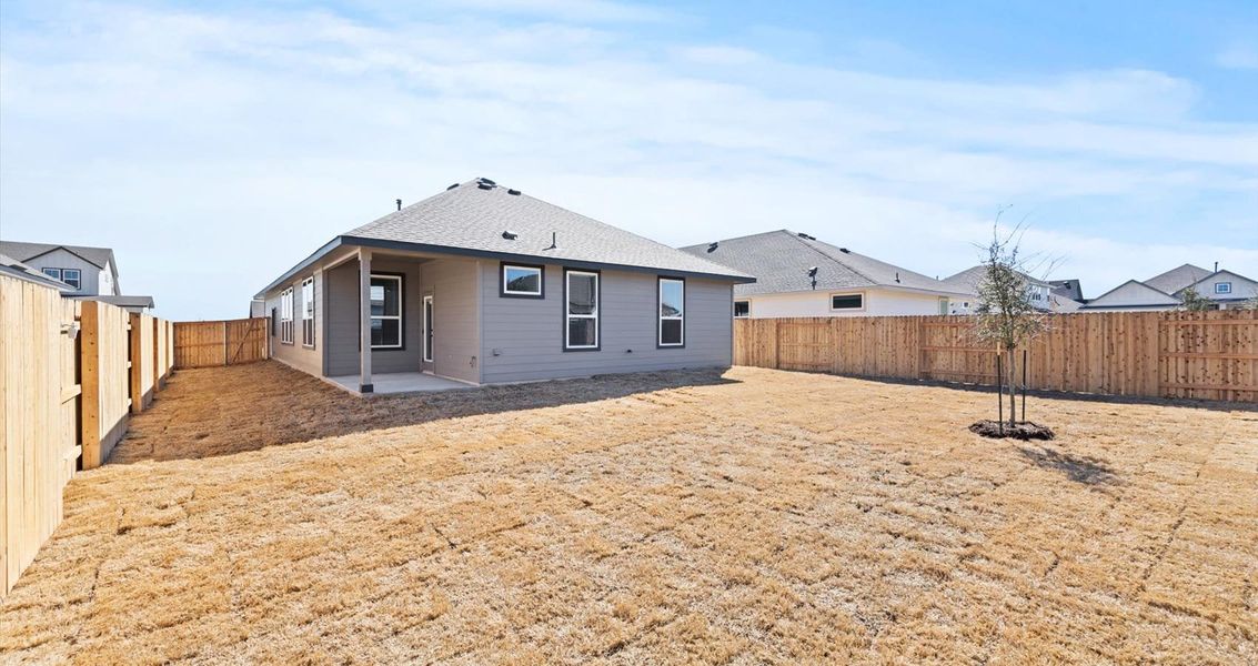 Exterior details and patio area of a home in Trace, San Marcos (Image 3).