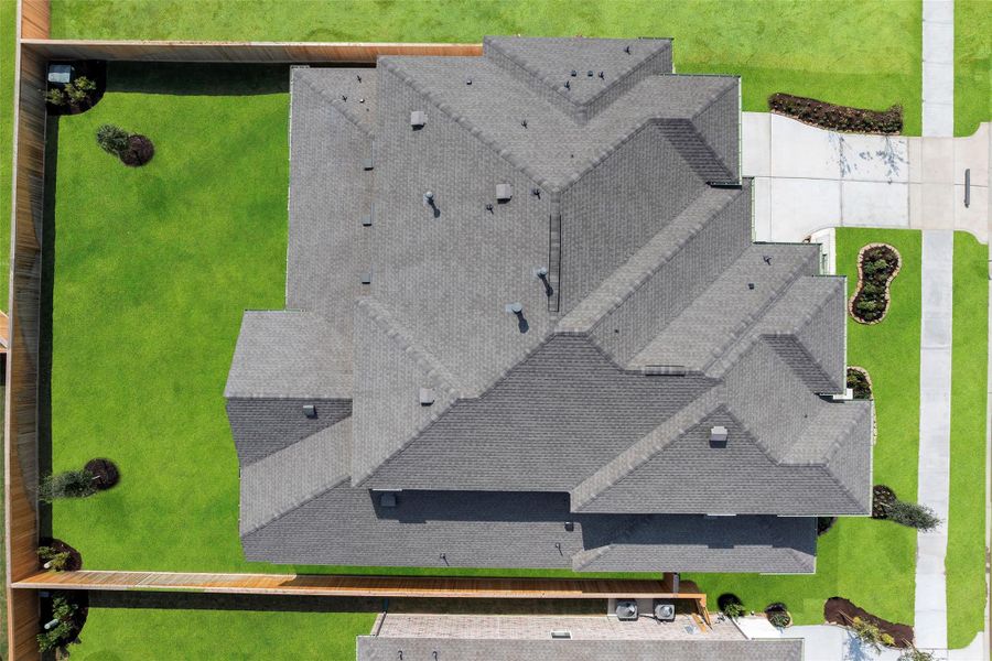 Image 33 of a home in Bridgeland 80′.