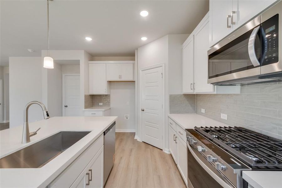 Furnished interior view inside a new home in Spiritas Ranch, Little Elm (Image 7).