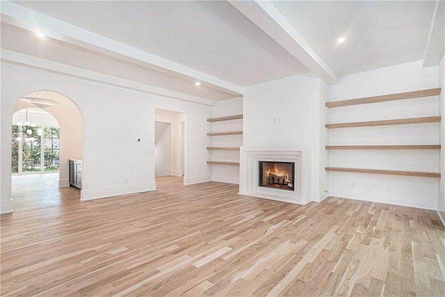 Spacious, unfurnished interior of a new home in , Atlanta (Image 52). Spacious, unfurnished interior of a new home in , Atlanta (Image 52).