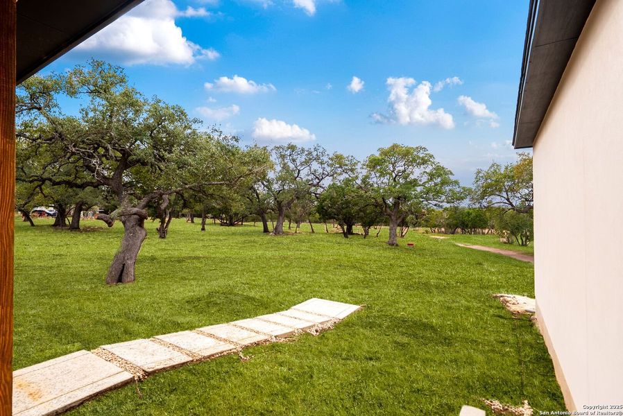 Exterior details and patio area of a home in , Bandera (Image 4).