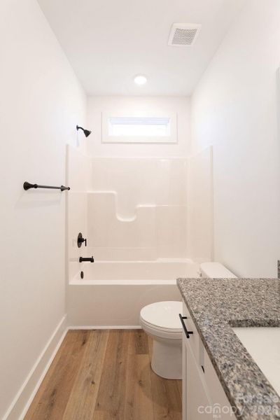 2nd Bathroom 2nd Bathroom