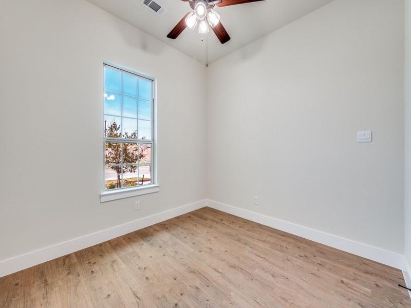 Spacious, unfurnished interior of a new home in Ladera Little Elm, Little Elm (Image 16).