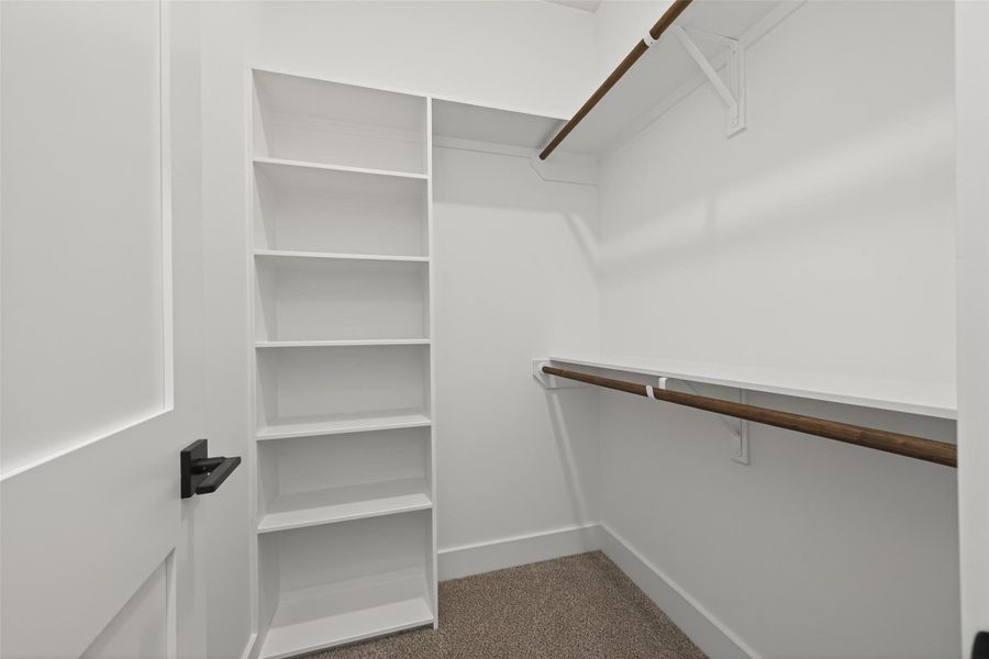 Image 47 of a home in .